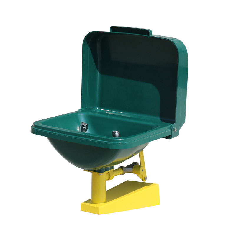 BTG13-LA 挂壁式防冻ABS翻盖双防洗眼器